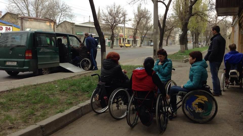 Переселенцы-инвалиды в Одессе: Куяльник прощается с постояльцами