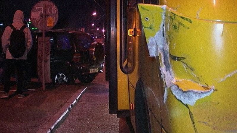 Пьяное ДТП с маршруткой в Киеве: автомобиль перевернулся