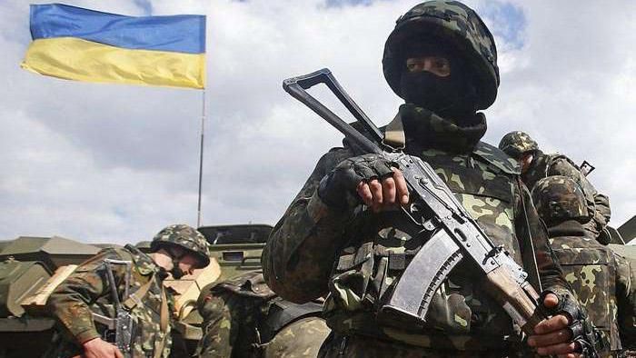 Українські бійці укріплюють позиції на Донбасі