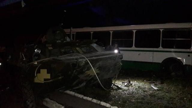 ДТП з військовими на Донбасі: у штабі АТО розповіли деталі