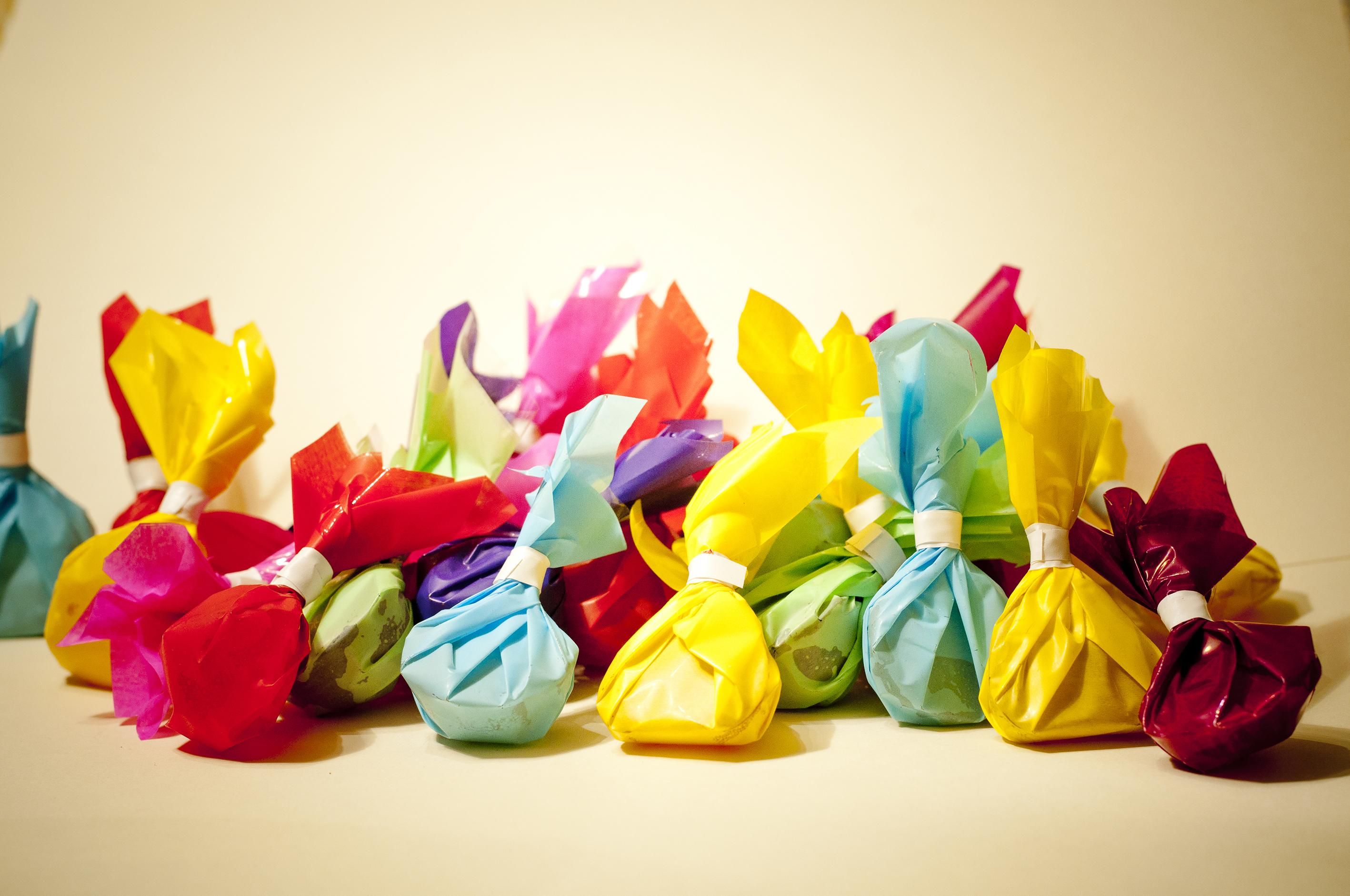 "Плотник Вася" та "Заводная теща": у "ДНР" з'явились цукерки з дивними назвами "Плотник Вася" та "Заводная теща": у "ДНР" з'явились цукерки з дивними назвами