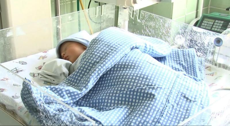 Двох покинутих немовлят знайшли просто посеред вулиці в Одесі
Двох покинутих немовлят знайшли просто посеред вулиці в Одесі