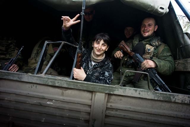 СБУ поймала на Донбассе информатора террористов: женщина очень раскаивается СБУ поймала на Донбассе информатора террористов: женщина очень раскаивается