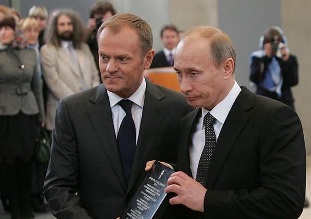 Польща опублікує записи розмов Туска з Путіним у день катастрофи під Смоленськом Польща опублікує записи розмов Туска з Путіним у день катастрофи під Смоленськом