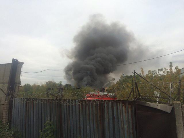 В России огонь охватил космический завод