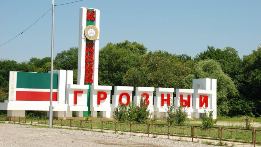 Чечня "заключила" сделку с донецкими боевиками Чечня "заключила" сделку с донецкими боевиками