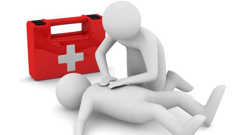 Где ученики хорошо знают, что делать до приезда "скорой" Где ученики хорошо знают, что делать до приезда "скорой"