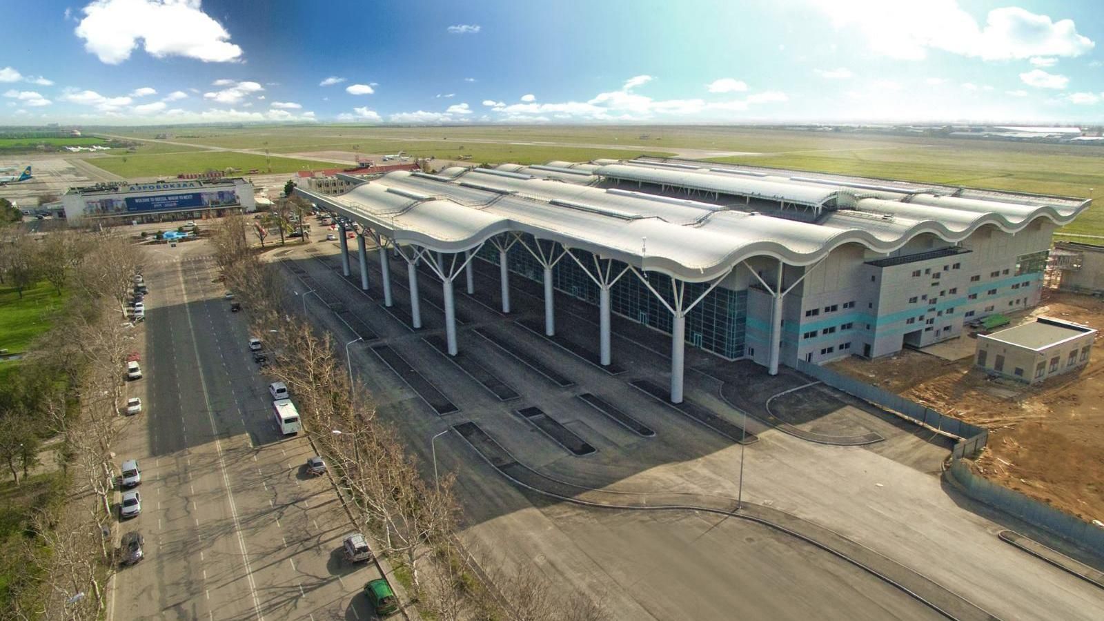 Одеський аеропорт повернули у комунальну власність