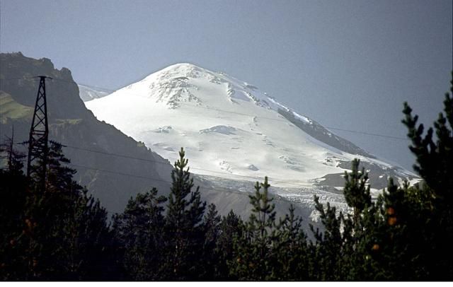 З Ельбрусу зірвалася українська альпіністка З Ельбрусу зірвалася українська альпіністка