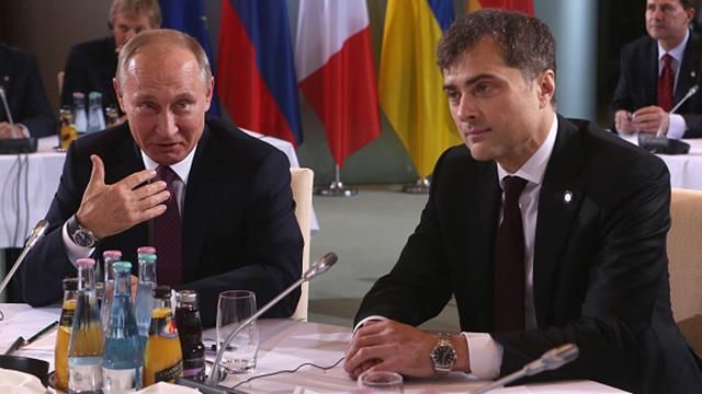 Заодно с Путиным в Берлин приехал Сурков, несмотря на санкции