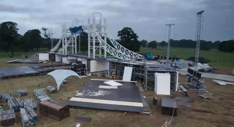 Ентузіасти звели величезну копію Тауерського мосту з кубиків LEGO Ентузіасти звели величезну копію Тауерського мосту з кубиків LEGO