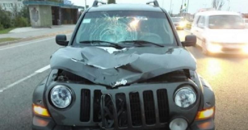 Поблизу Львова військовий насмерть збив жінку Поблизу Львова військовий насмерть збив жінку