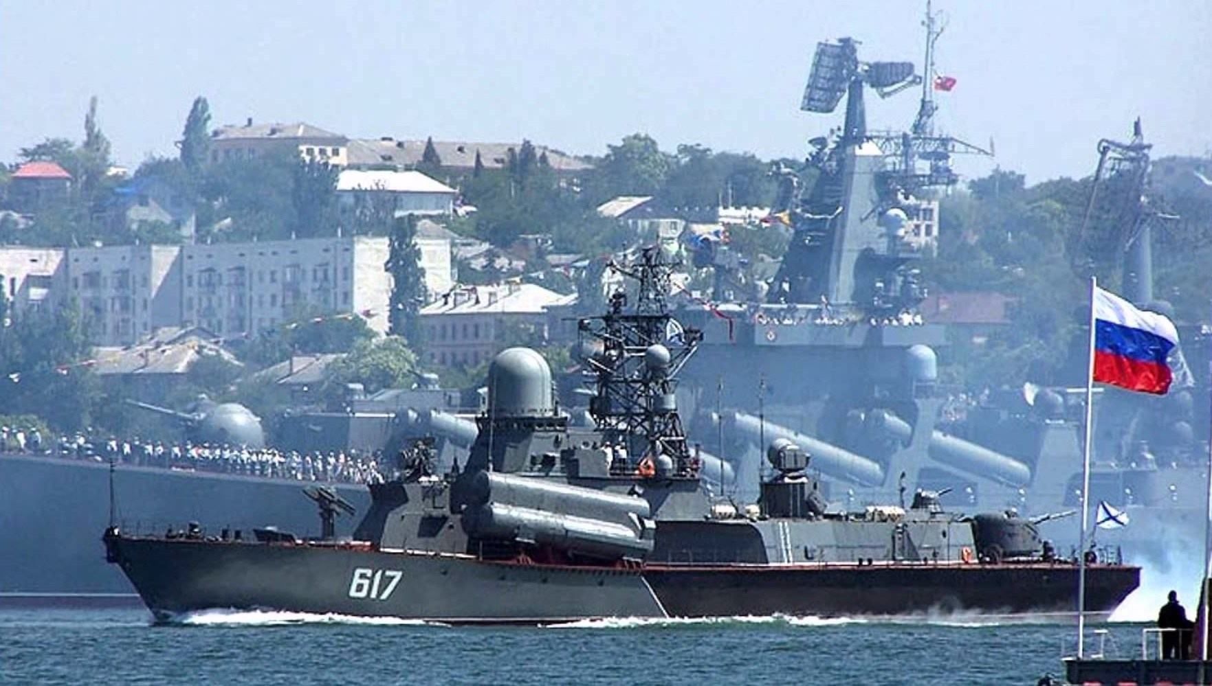 До берегів Великобританії загрозливо наблизився флот РФ, – ЗМІ