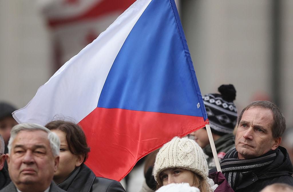 Сенат Чехии осудил действия России на Донбассе