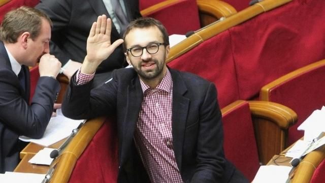 Депутати вирішили підняти собі зарплати Депутати вирішили підняти собі зарплати