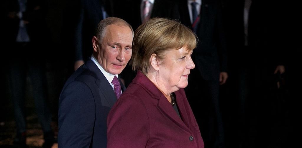 Меркель рассказала, когда введут новые санкции против России Меркель рассказала, когда введут новые санкции против России