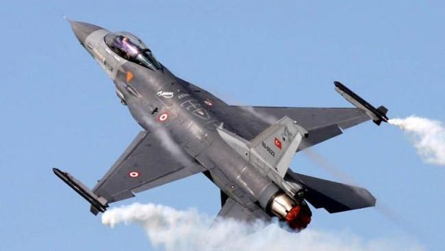 Последнее предупреждение: Сирия пригрозила Турции, что будет сбивать самолеты