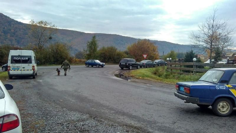 Під Мукачевом знову кримінальні розбірки зі стріляниною Під Мукачевом знову кримінальні розбірки зі стріляниною