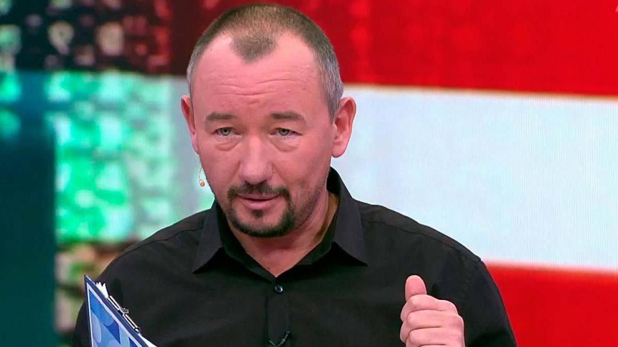 Пропагандист Кремля признался в убийствах в прямом эфире Пропагандист Кремля признался в убийствах в прямом эфире