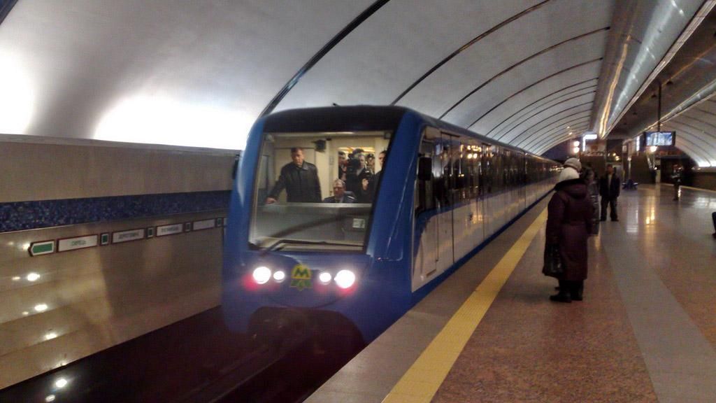 Хлопець вчинив самогубство в київському метро