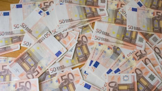 Курс валют на 24 октября: евро существенно дешевеет