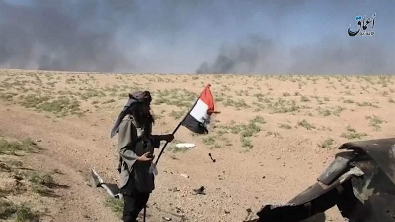 Боевики "Исламского государства" жестоко казнили людей в Мосуле Боевики "Исламского государства" жестоко казнили людей в Мосуле