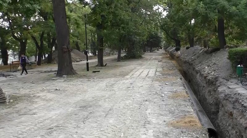 Кто уничтожает древние исторические памятки в Феодосии