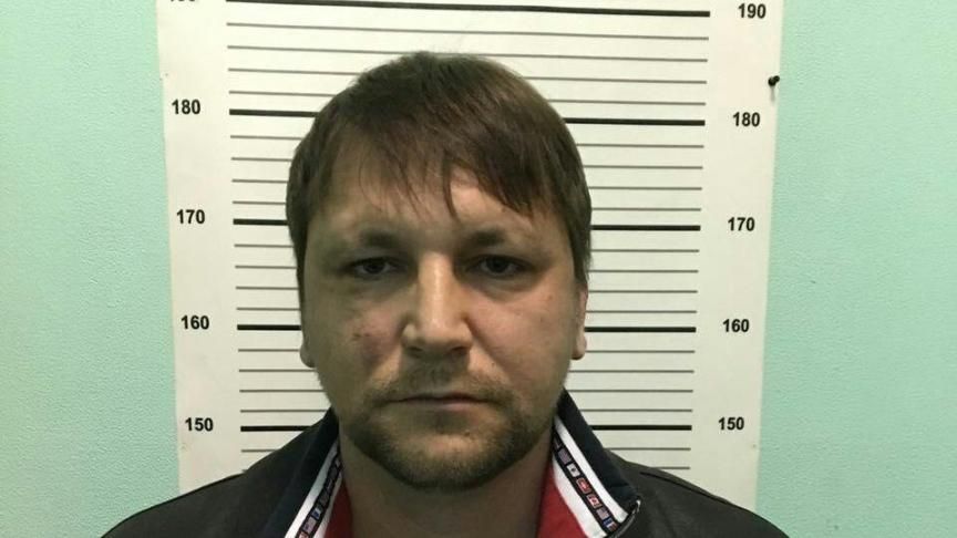 В Росії затримали підозрюваного у вбивстві інкасаторів в Україні В Росії затримали підозрюваного у вбивстві інкасаторів в Україні