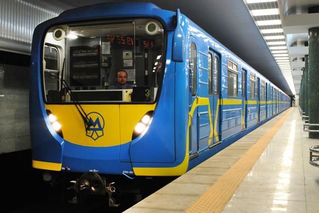 У Києві загорівся вагон метро