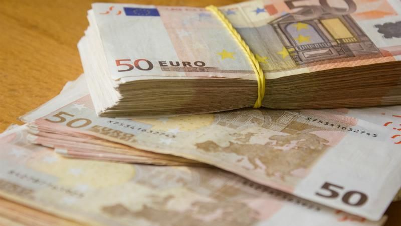 Курс валют на 25 жовтня: євро без змін, долар трохи подешевшав