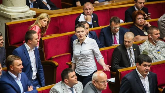 Як 12 років змінювалась зарплата нардепів: промовиста інфографіка Як 12 років змінювалась зарплата нардепів: промовиста інфографіка