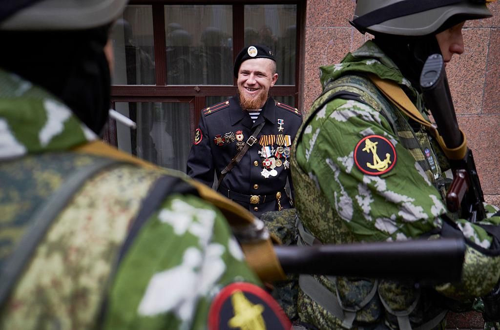 Мер Єкатеринбурга відмовився увіковічнити "Моторолу" Мер Єкатеринбурга відмовився увіковічнити "Моторолу"