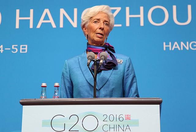 Місія МВФ відклала візит до України Місія МВФ відклала візит до України