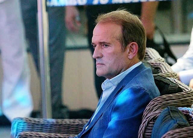 Націоналісти заблокували в Миколаєві "сепаратистів" "Українського вибору" Націоналісти заблокували в Миколаєві "сепаратистів" "Українського вибору"