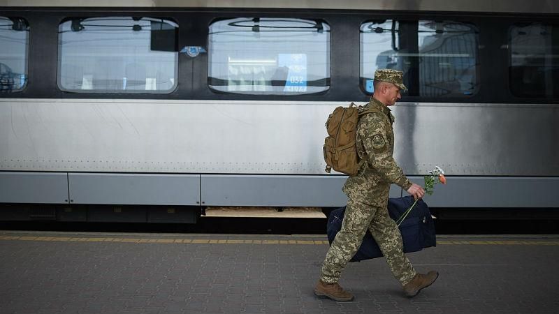 После долговременной службы защитники Авдеевки вернулись домой