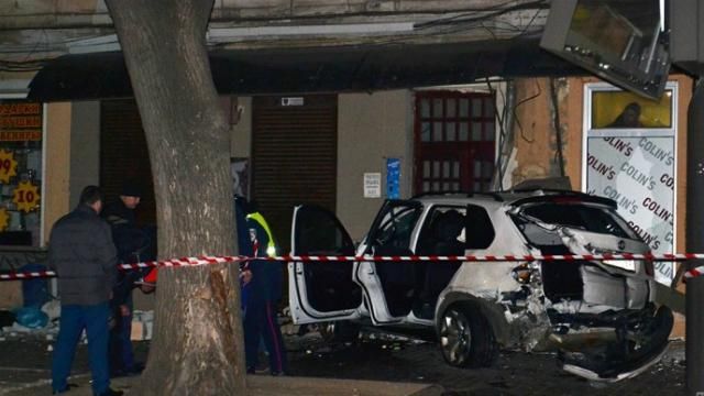 Поліція просить допомогти у пошуку винуватців смертельної ДТП в Одесі: опубліковані фото Поліція просить допомогти у пошуку винуватців смертельної ДТП в Одесі: опубліковані фото