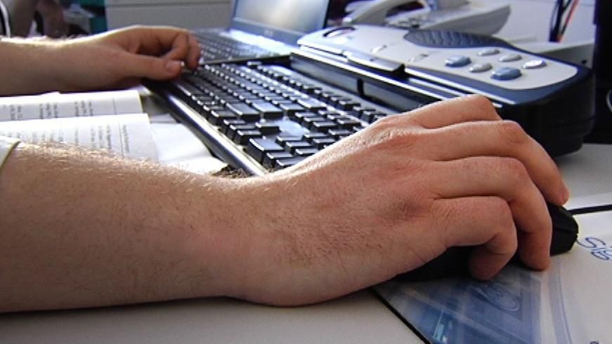 Администратора антиукраинских сообществ задержали в Днепре Администратора антиукраинских сообществ задержали в Днепре