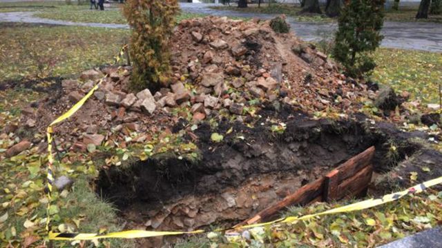 Старовинні підземелля розкопали у Житомирі Старовинні підземелля розкопали у Житомирі