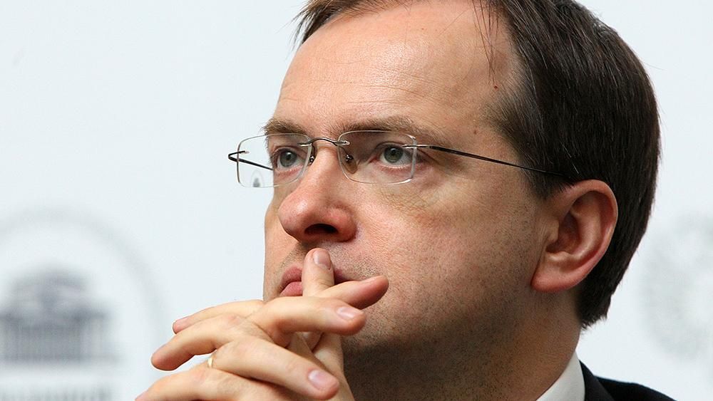 Російського міністра можуть позбавити наукового звання через "псевдонауку" Російського міністра можуть позбавити наукового звання через "псевдонауку"