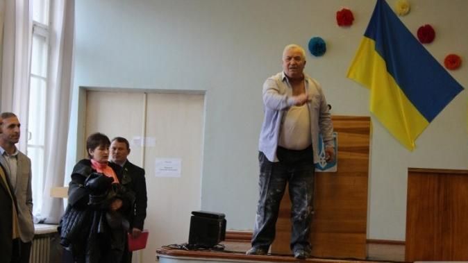 "Опоблоківця" побили та закинули у сміттєвий бак на Одещині "Опоблоківця" побили та закинули у сміттєвий бак на Одещині