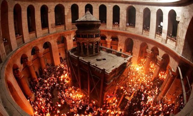 Внутри Гроба Господня обнаружили неожиданную находку Внутри Гроба Господня обнаружили неожиданную находку