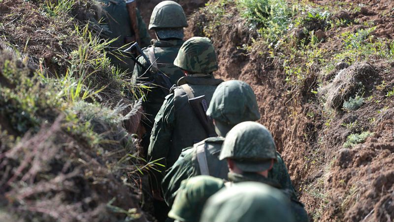 Як українські військові готуються до зими попри обстріли: репортаж з передової Як українські військові готуються до зими попри обстріли: репортаж з передової