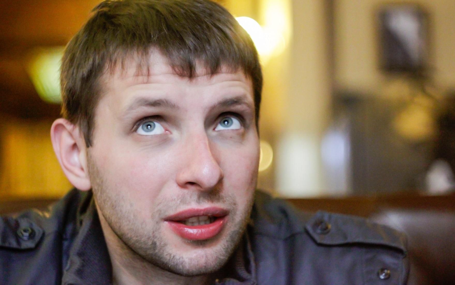 Парасюк задекларував подарунок від святого Миколая Парасюк задекларував подарунок від святого Миколая