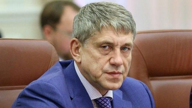 Шуби, коштовності і антикваріат – міністр енергетики відзвітував про доходи