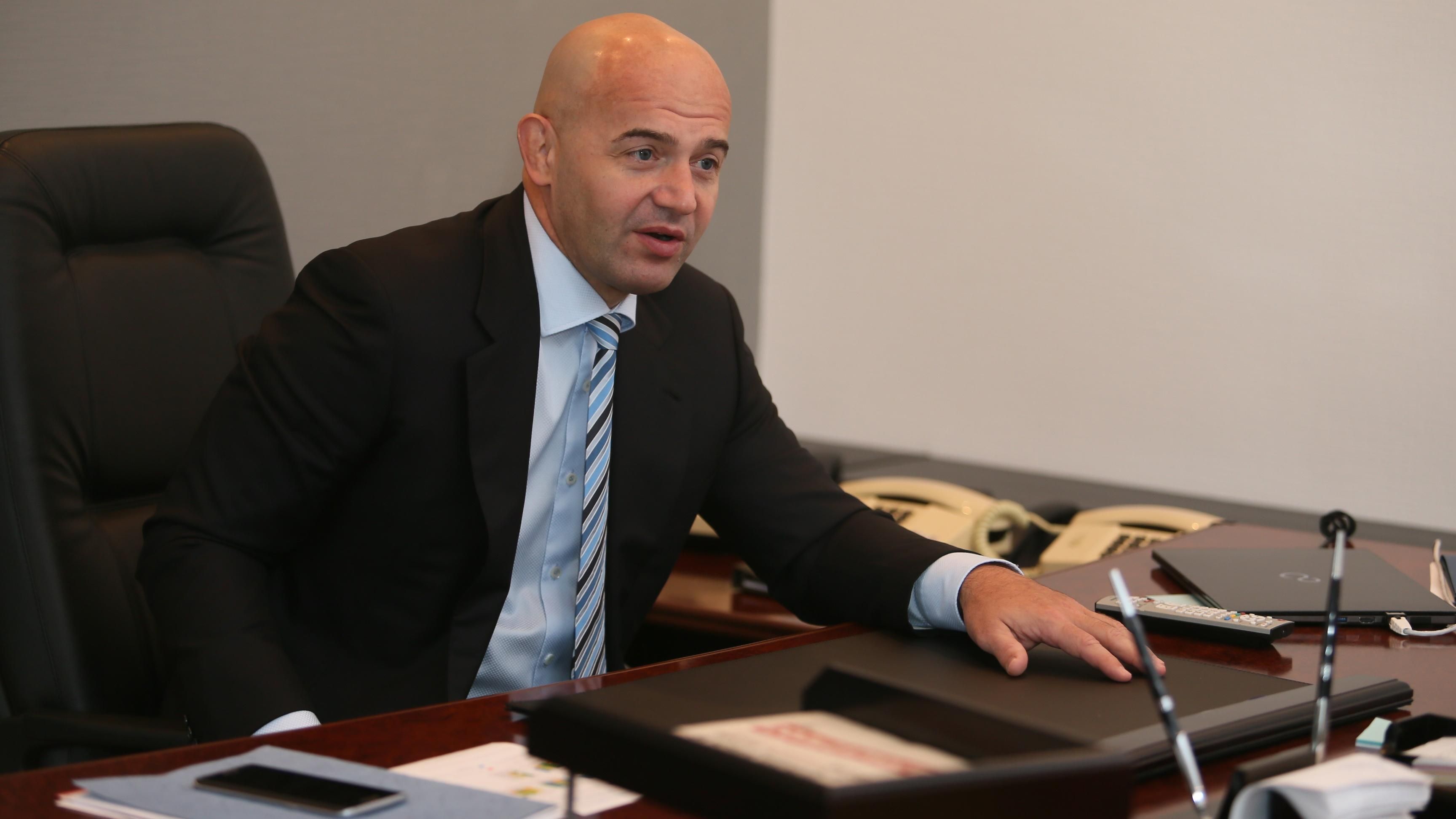 Нардеп задекларував земельну ділянку вартістю 105 мільйонів і будинок за 245 мільйонів гривень Нардеп задекларував земельну ділянку вартістю 105 мільйонів і будинок за 245 мільйонів гривень