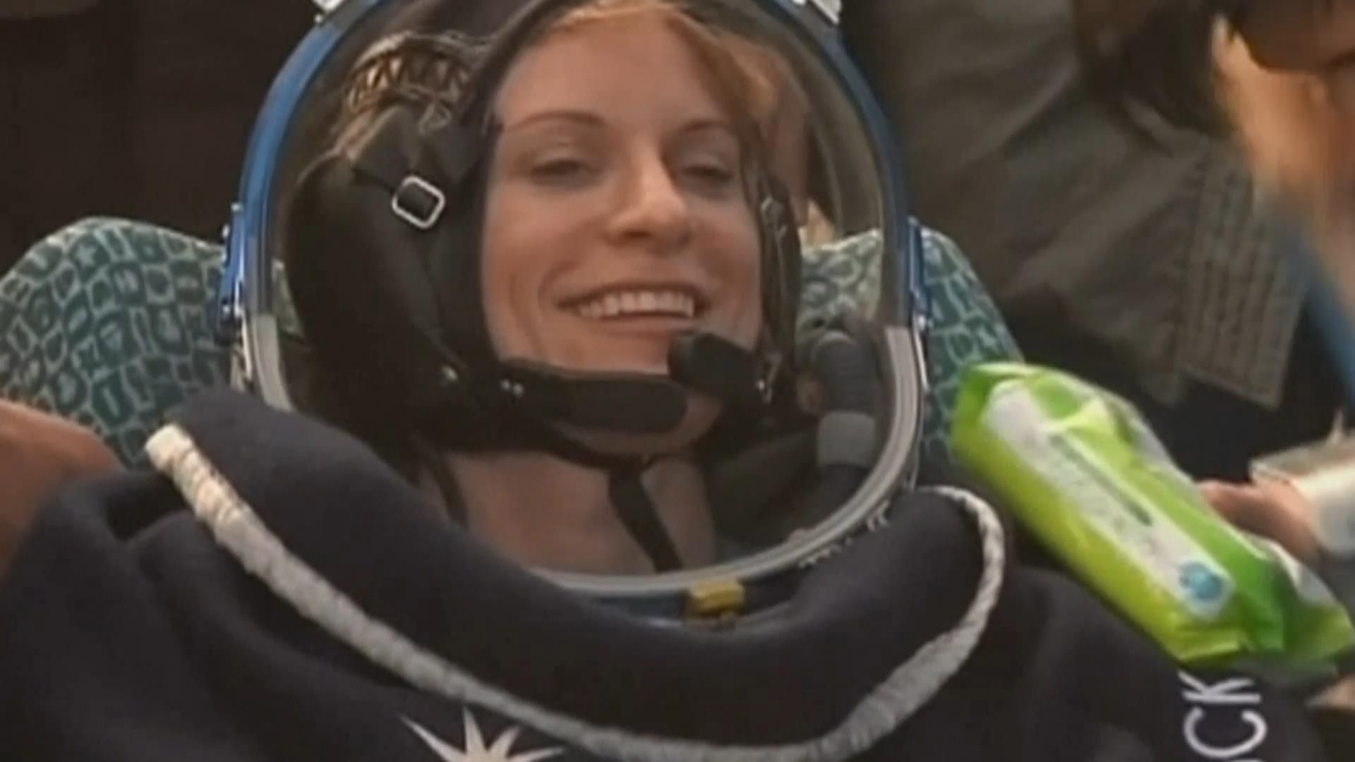 Транспортний корабель "Союз МС" доставив на Землю трьох астронавтів: захоплююче відео Транспортний корабель "Союз МС" доставив на Землю трьох астронавтів: захоплююче відео