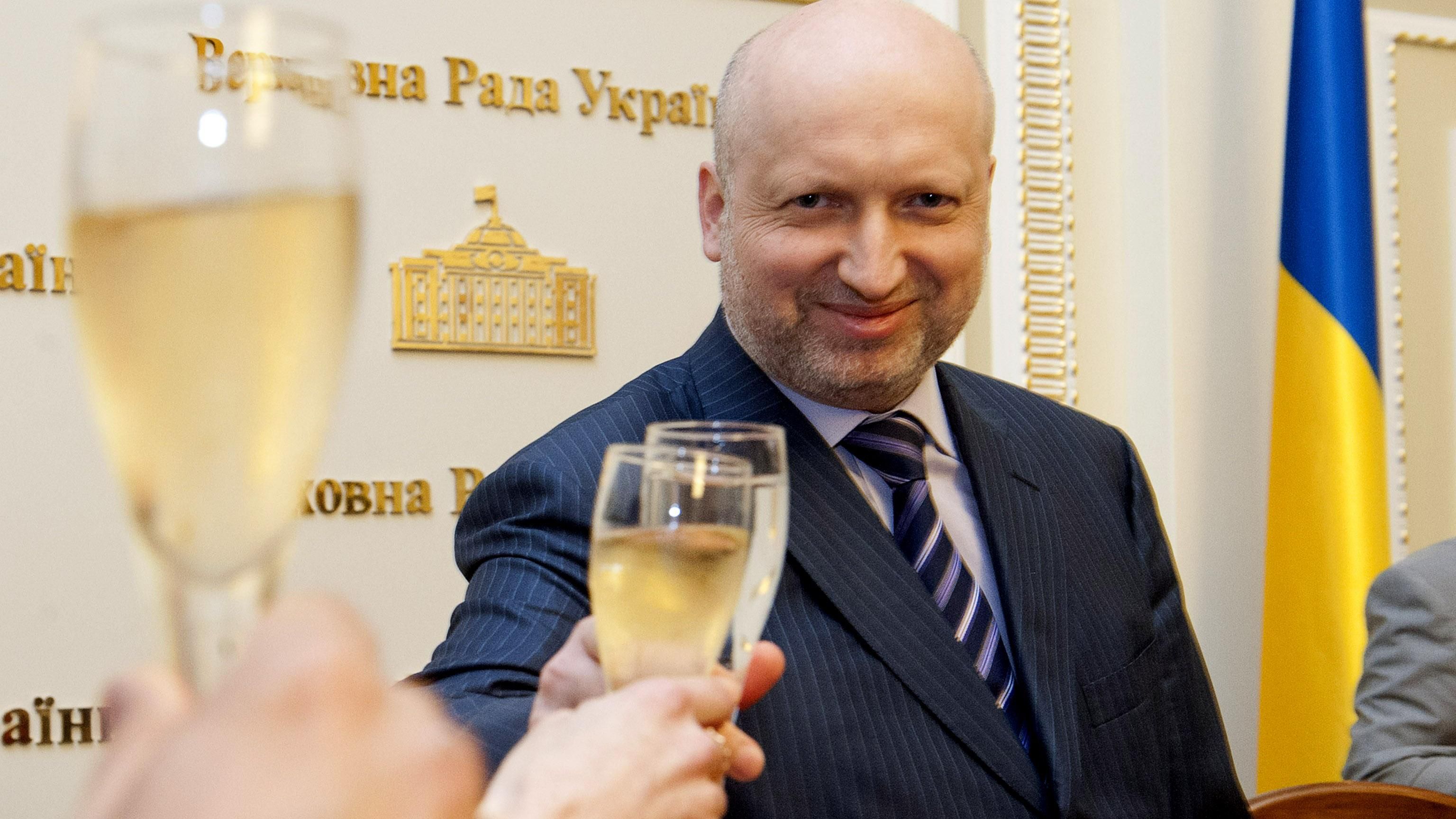 Турчинов оприлюднив свої доходи та майно Турчинов оприлюднив свої доходи та майно