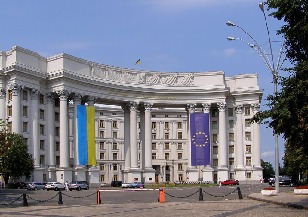 В МИД не подтвердили арест двух украинцев в Москве