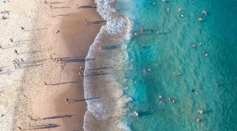 Неземная красота: фотограф показал побережья с высоты птичьего полета