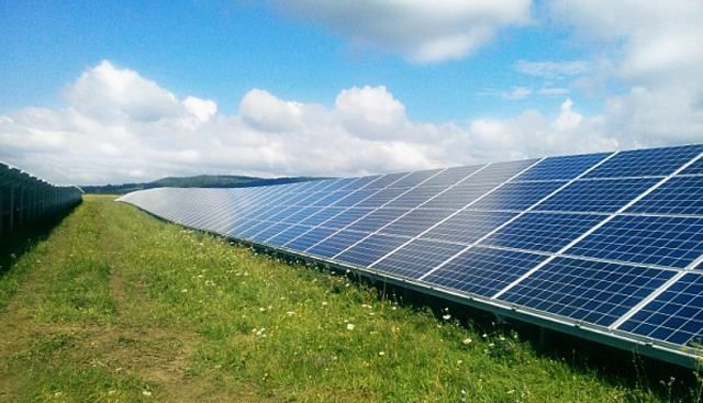 На Прикарпатье построили солнечную электростанцию На Прикарпатье построили солнечную электростанцию